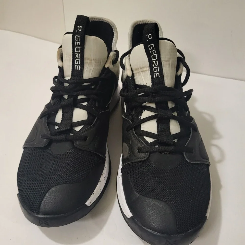 NIKE / PAUL GEORGE'S, PG3TB Black/White Women's 9.5 Sneakers CN9513-001‎
